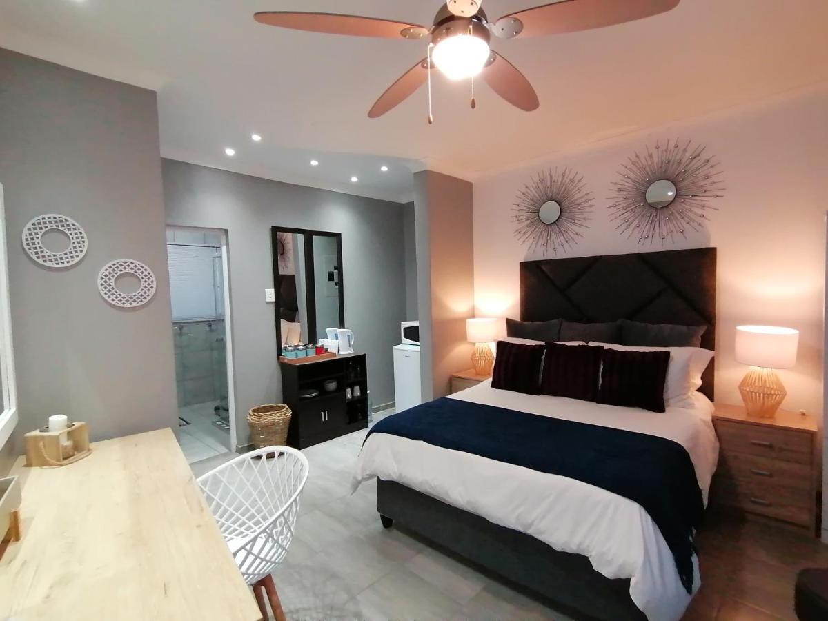 Roxy'S Rest Guest House Vanderbijlpark Ngoại thất bức ảnh