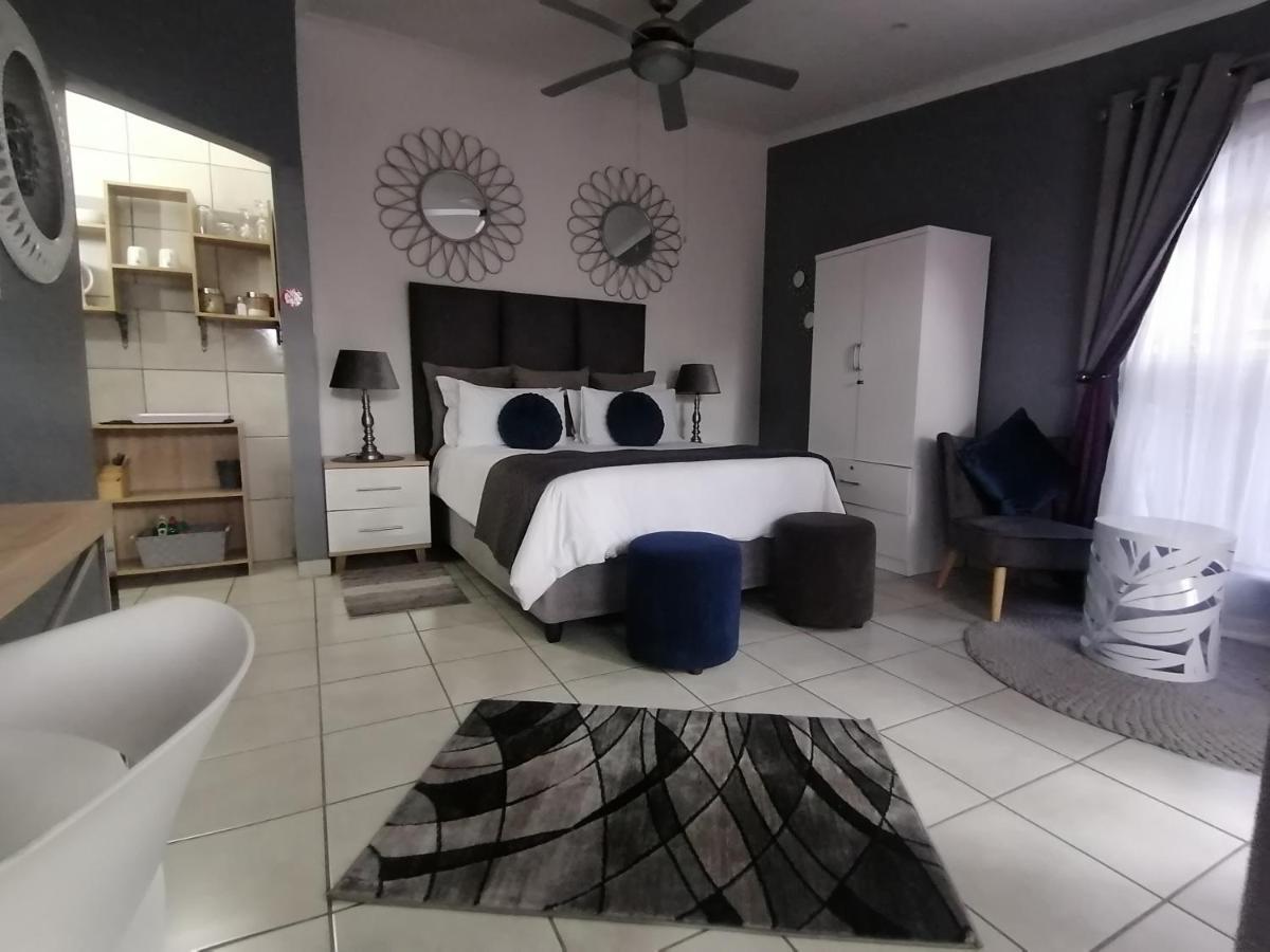 Roxy'S Rest Guest House Vanderbijlpark Ngoại thất bức ảnh